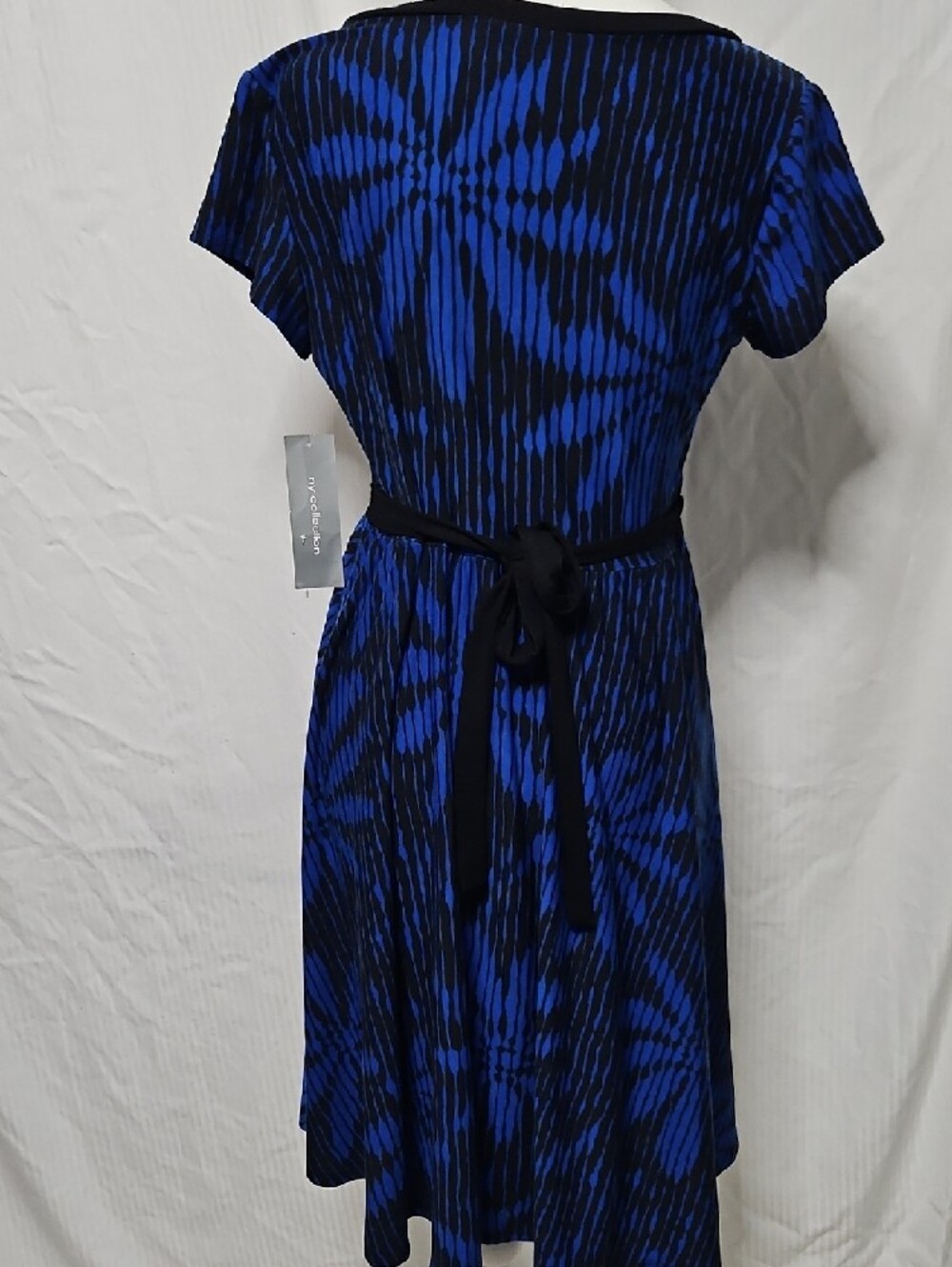 NY Collection Royal Blue and Black V-Neck A-Line Midi Dress - Picture 6 of 9